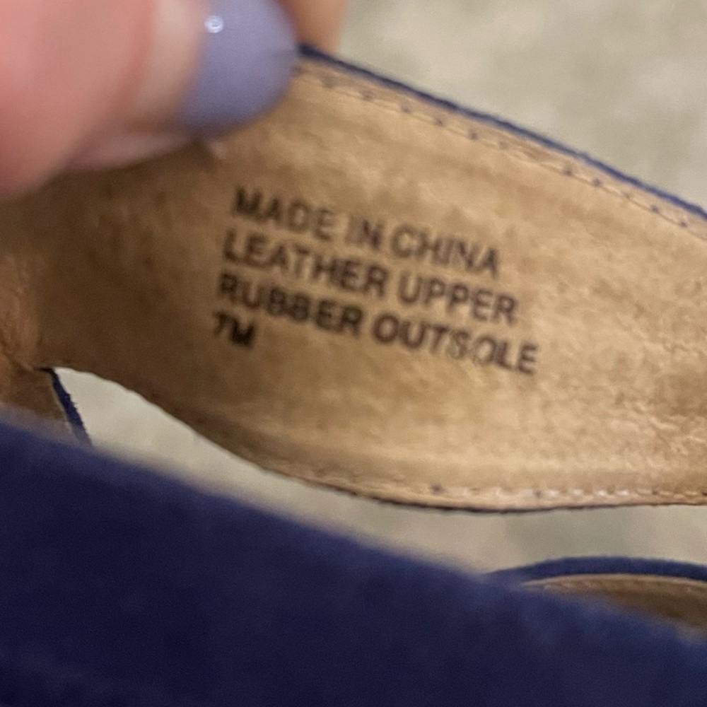Michael Kors - Beautiful Blue Leather Women's Heels in Size 7M slip in zip up! - Picture 6 of 16